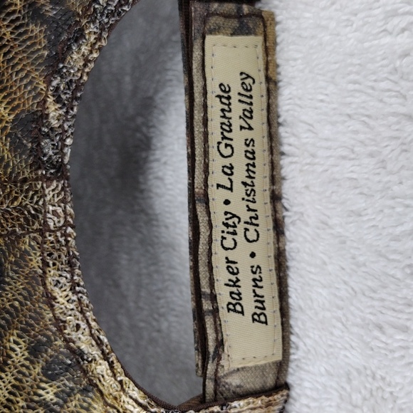 Trucker Hat: MASSEY FERGUSON Robbins Equipment INC - Picture 6 of 8